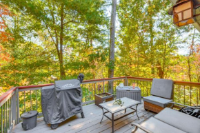 Hot Tub, Deck and Grill Secluded Cabin in Clayton